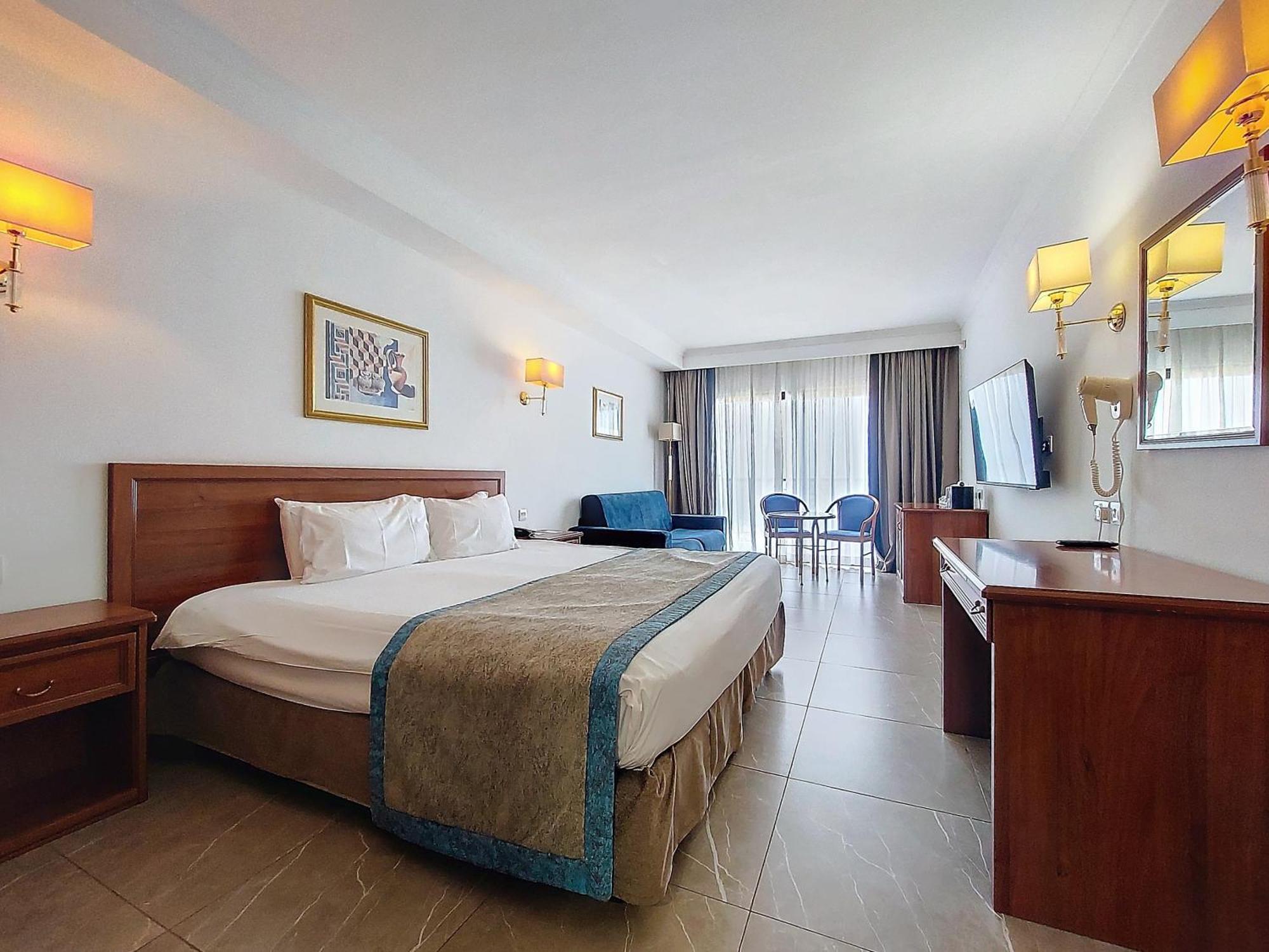 โกลเดน ทิวลิป วิวัลดี โฮเต็ล Hotel Saint Julian's ภายนอก รูปภาพ